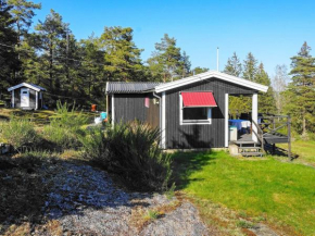 6 person holiday home in HEN N Henån